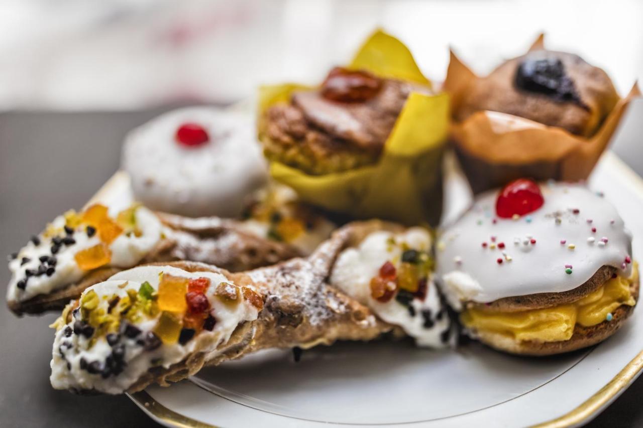 Manzoni 46 - Ospitalita Siciliana Bed & Breakfast Milazzo Eksteriør bilde